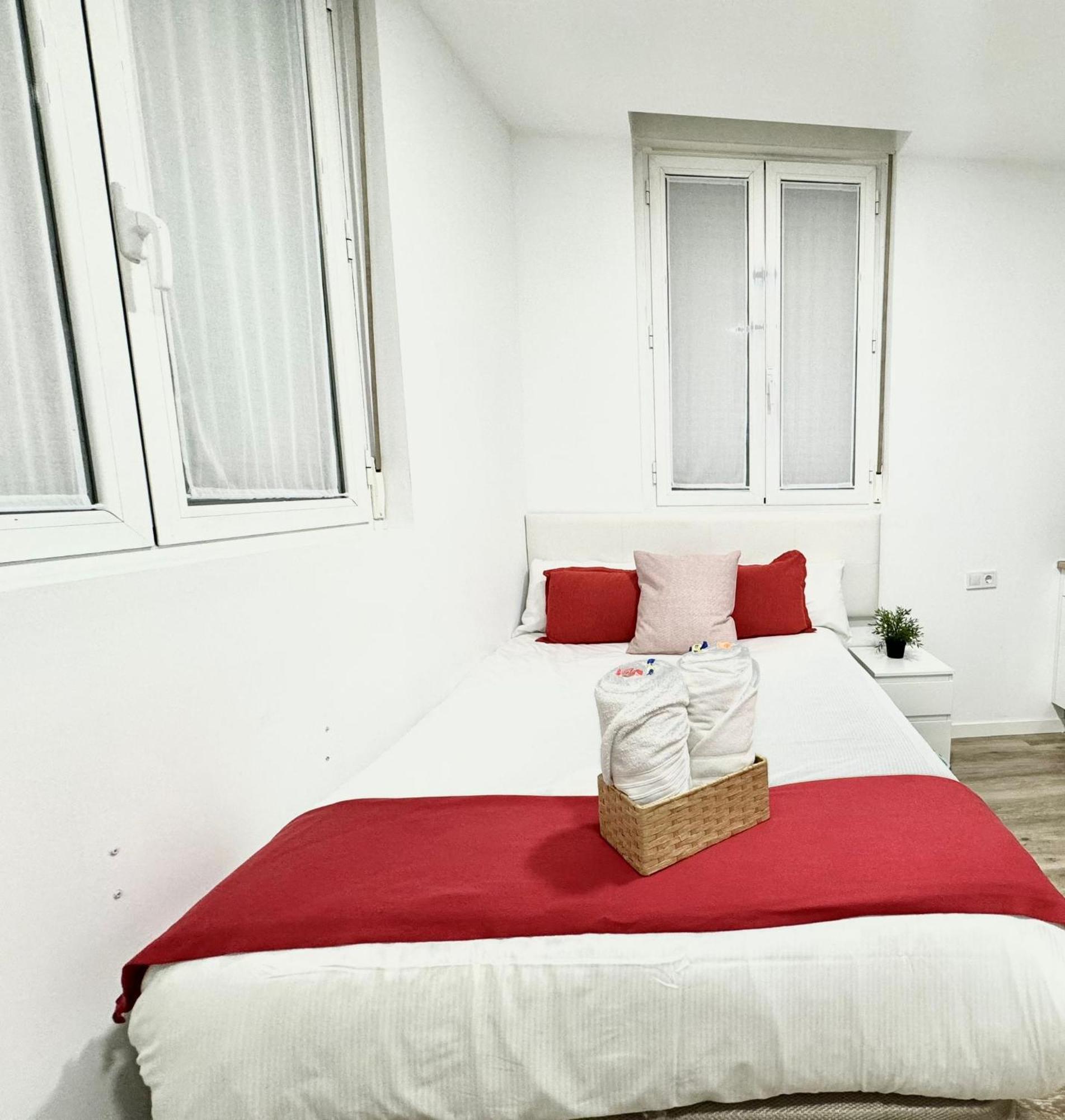 Apartamentos Madrid Connection - Universidad By Oshun Apartments Exterior photo